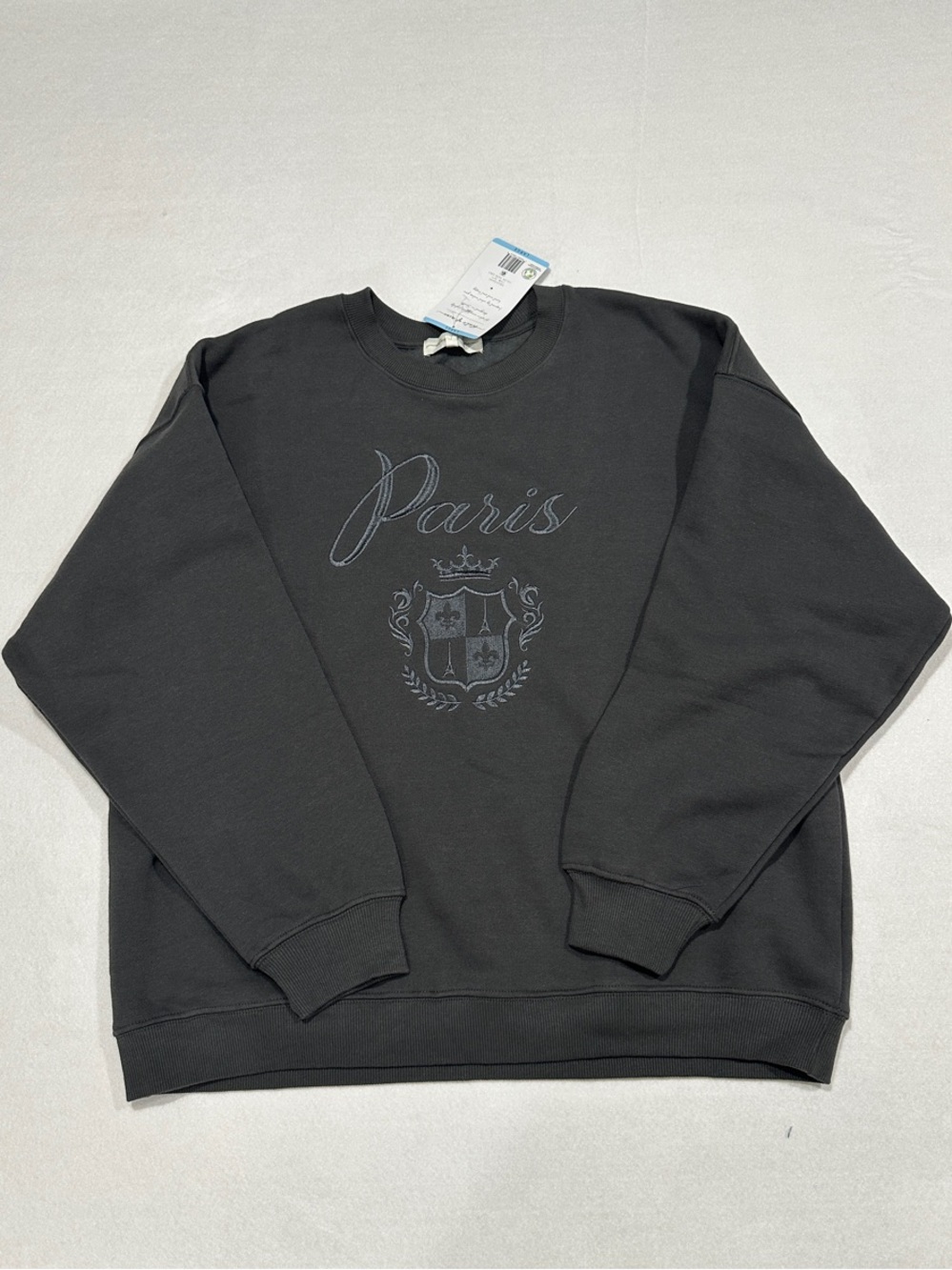 NWT Embroidered PARIS Crest Women’s Crewneck Sweatshirt in Charcoal